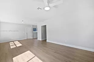 561 NE 173rd St, North Miami Beach, FL 33162 - Photo 11