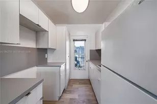 7271 Gary Ave, Miami Beach, FL 33141 - Photo 5