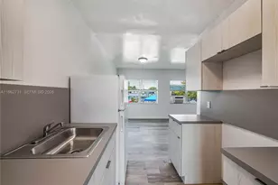 7271 Gary Ave, Miami Beach, FL 33141 - Photo 7