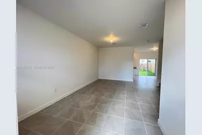 12612 NW 23rd Pl, Miami, FL 33167 - Photo 9