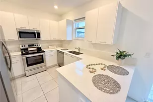 12612 NW 23rd Pl, Miami, FL 33167 - Photo 7