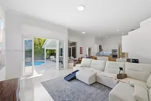 2562 Eagle Run Ln, Weston, FL 33327 - Photo 7