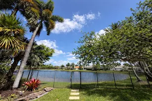 2562 Eagle Run Ln, Weston, FL 33327 - Photo 29