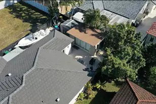 18161 SW 142nd Pl, Miami, FL 33177 - Photo 5