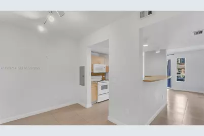 533 NE 3rd Ave #140, Fort Lauderdale, FL 33301 - Photo 15