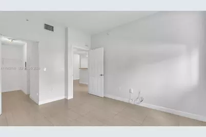 533 NE 3rd Ave #140, Fort Lauderdale, FL 33301 - Photo 13