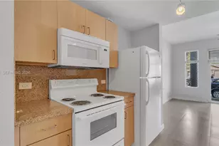 533 NE 3rd Ave, Fort Lauderdale, FL 33301 - Photo 9