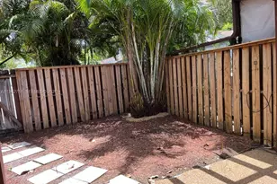 1712 NW 74th Ave, Plantation, FL 33313 - Photo 23