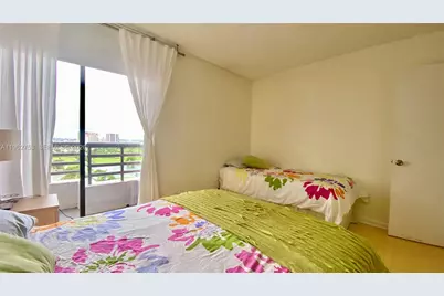3300 NE 191st St #1807, Aventura, FL 33180 - Photo 11