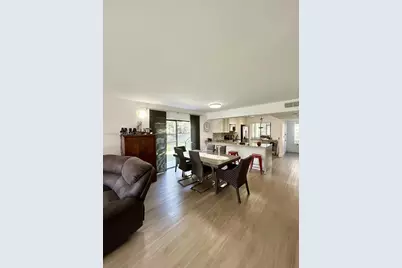 439 Lakeview Dr #106, Weston, FL 33326 - Photo 9