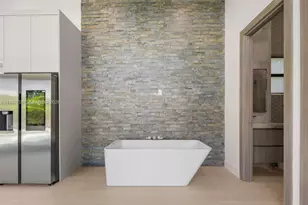 290 NW 48th St, Miami, FL 33127 - Photo 61