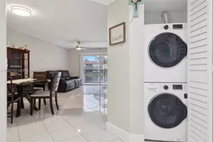 850 SW 138th Ave, Pembroke Pines, FL 33027 - Photo 17