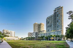 121 NE 34th St, Miami, FL 33137 - Photo 51