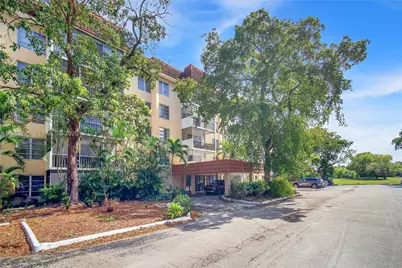 4160 Inverrary Dr #308, Lauderhill, FL 33319 - Photo 3