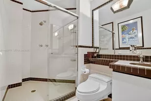 1330 Ocean Dr, Miami Beach, FL 33139 - Photo 17