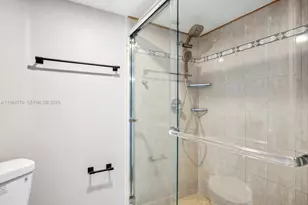 19195 NE 36th Ct, Aventura, FL 33180 - Photo 23