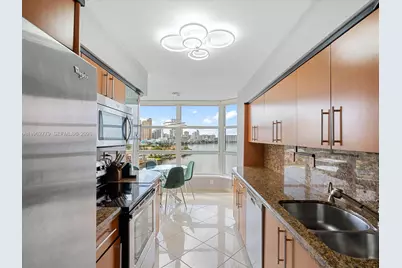 19195 NE 36th Ct #1010, Aventura, FL 33180 - Photo 13