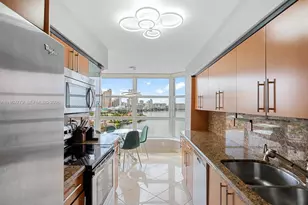 19195 NE 36th Ct, Aventura, FL 33180 - Photo 13