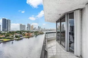 19195 NE 36th Ct, Aventura, FL 33180 - Photo 3