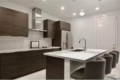 6472 NW 103rd Pl, Doral, FL 33178 - Photo 5