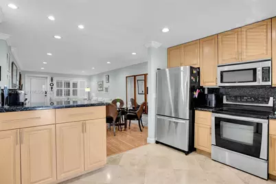 1446 Hayes St #9, Hollywood, FL 33020 - Photo 11