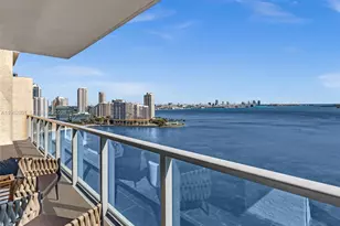 1155 Brickell Bay Dr, Miami, FL 33131 - Photo 17