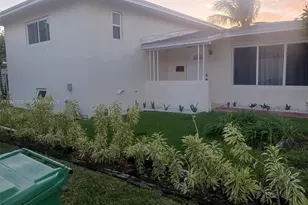 1260 NE 200th Terrace, Miami, FL 33179 - Photo 3