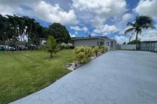 1260 NE 200th Terrace, Miami, FL 33179 - Photo 13