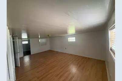 1260 NE 200th Ter, Miami, FL 33179 - Photo 45