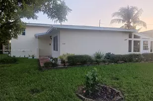 1260 NE 200th Terrace, Miami, FL 33179 - Photo 5