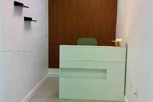 18315 W Dixie Hwy, North Miami Beach, FL 33160 - Photo 1