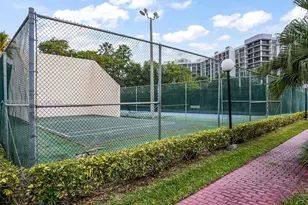 413 Leslie Dr, Hallandale Beach, FL 33009 - Photo 43