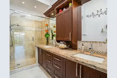 413 Leslie Dr, Hallandale Beach, FL 33009 - Photo 15