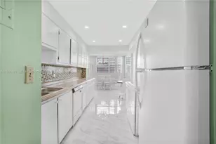 100 Golden Isles Dr, Hallandale Beach, FL 33009 - Photo 31