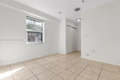 520 SW 5th St #203, Miami, FL 33130 - Photo 3