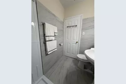 2460 NW 33rd St, Miami, FL 33142 - Photo 19