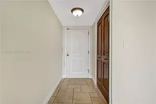 1000 Quayside Terrace, Miami, FL 33138 - Photo 9