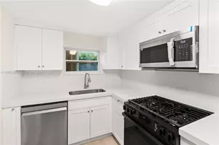 6365 SW 33rd St, Miami, FL 33155 - Photo 9