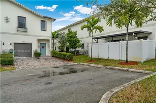 646 SW 12th St, Florida City, FL 33034 - Photo 31