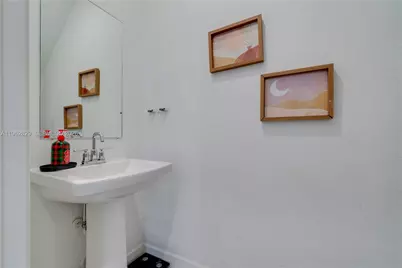 646 SW 12th St, Florida City, FL 33034 - Photo 15