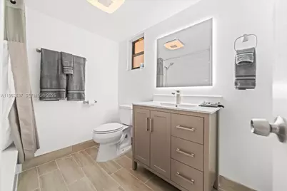 8851 N New River Canal Rd #16E, Plantation, FL 33324 - Photo 15