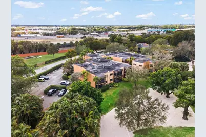 8851 N New River Canal Rd #16E, Plantation, FL 33324 - Photo 25