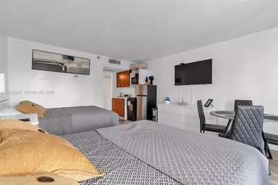 19201 Collins Ave #439, Sunny Isles Beach, FL 33160 - Photo 31