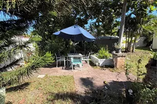 1655 NE 175th St, North Miami Beach, FL 33162 - Photo 21