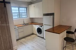 637 12th St, Miami Beach, FL 33139 - Photo 5