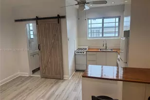 637 12th St, Miami Beach, FL 33139 - Photo 13