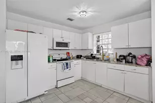 20615 NW 28th Ave, Miami Gardens, FL 33056 - Photo 11