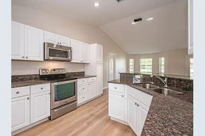 8265 97th Ave, Vero Beach, FL 32967 - Photo 7