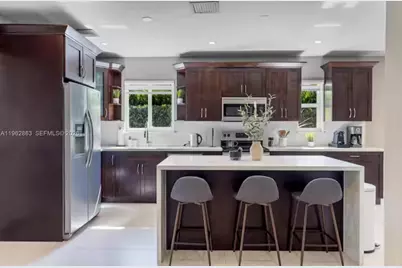 1019 NE 115th St #1019, Biscayne Park, FL 33161 - Photo 5