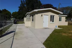 10121 W Jessamine St, Miami, FL 33157 - Photo 3